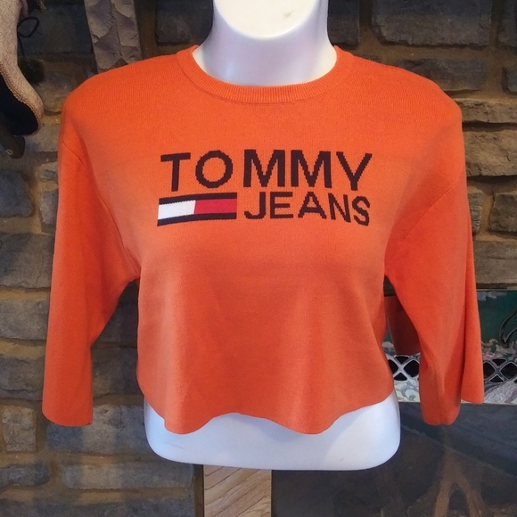 ⭐NWT Tommy Hilfiger crop wide sleeve sweater - Picture 5 of 10